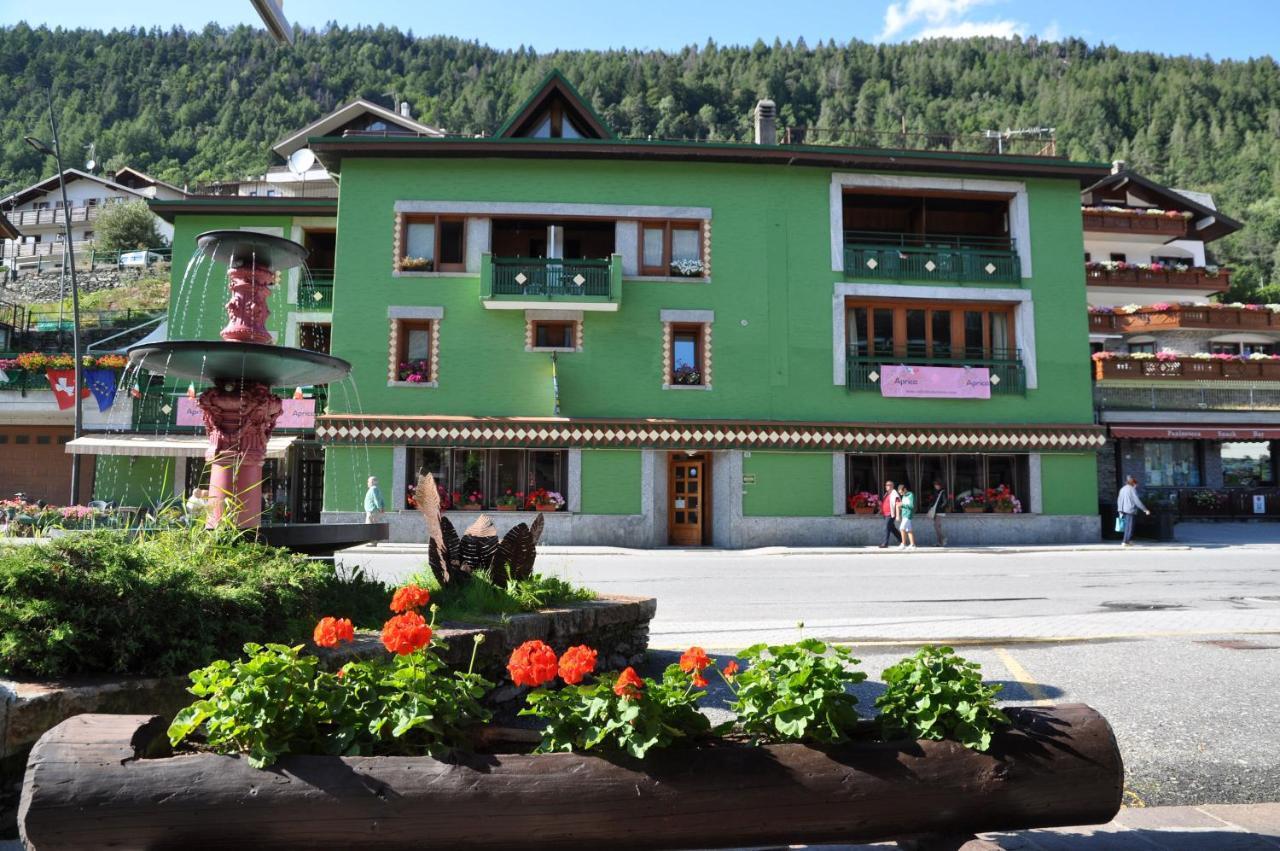 Hotel Torena Aprica Exterior foto