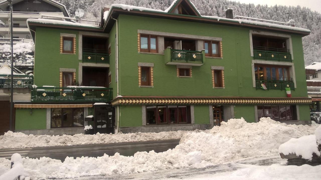 Hotel Torena Aprica Exterior foto